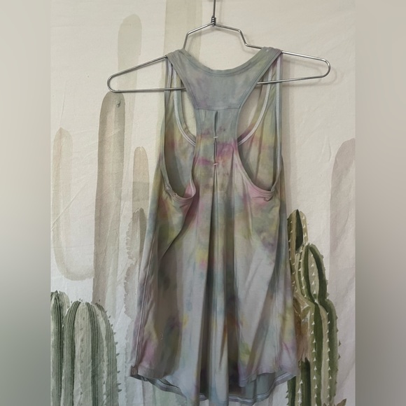 Lululemon Custom Tie Dyed Tank 🌵4 - Picture 7 of 10